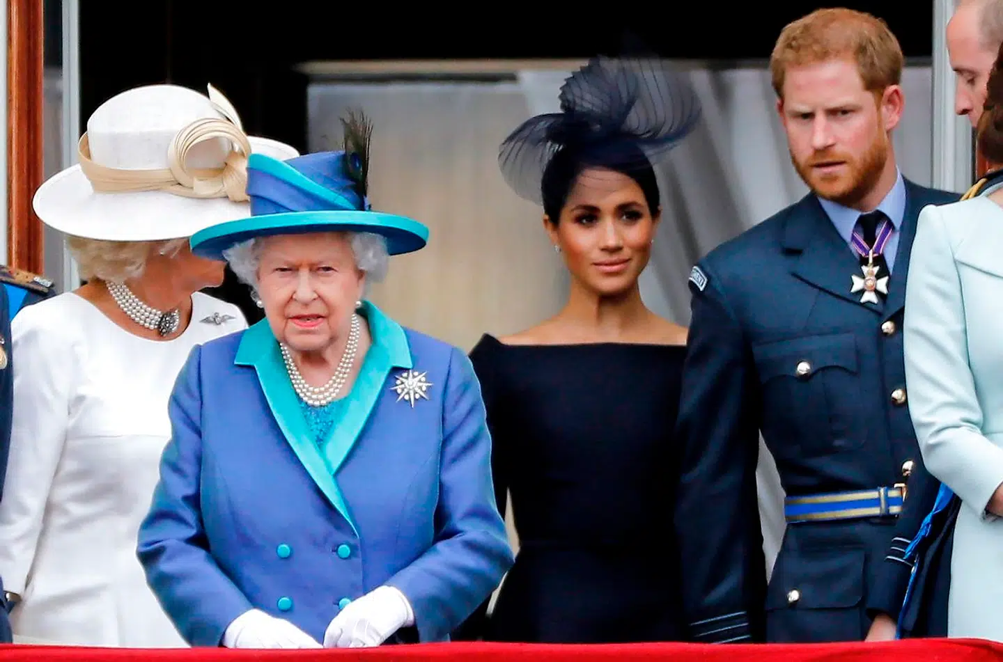 Meghan og Harry på balkonen med dronning Elizabeth i sommeren 2018. (Arkivfoto)