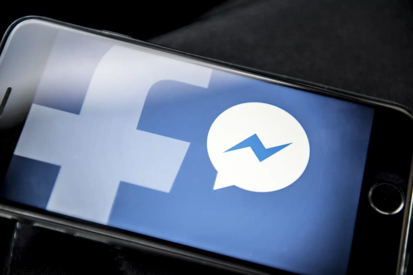 Unge har i stor stil delt videoer, hvor to 15-årige ses. Der er tale om videoer med seksuelt indhold. Hundredvis er nu dømt eller har fået bøder i sagen. (Arkivfoto) Mads Claus Rasmussen/Ritzau Scanpix