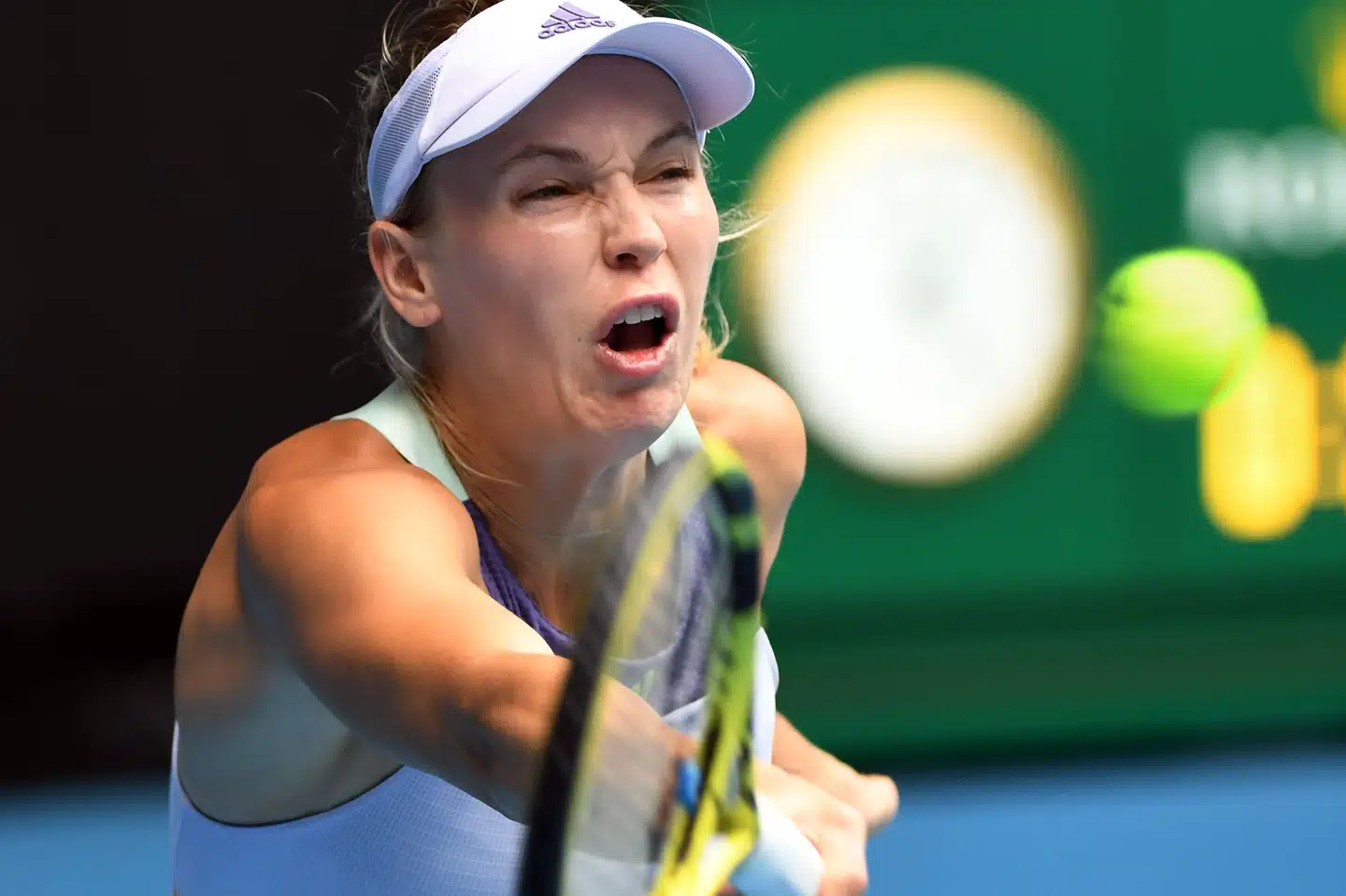 Caroline Wozniacki er i tredje runde af Australian Open, som bliver hendes sidste turnering. Her ses hun i opgøret mod Dayana Yastremska i anden runde, hvor hun leverede et vildt comeback. John Donegan/Ritzau Scanpix