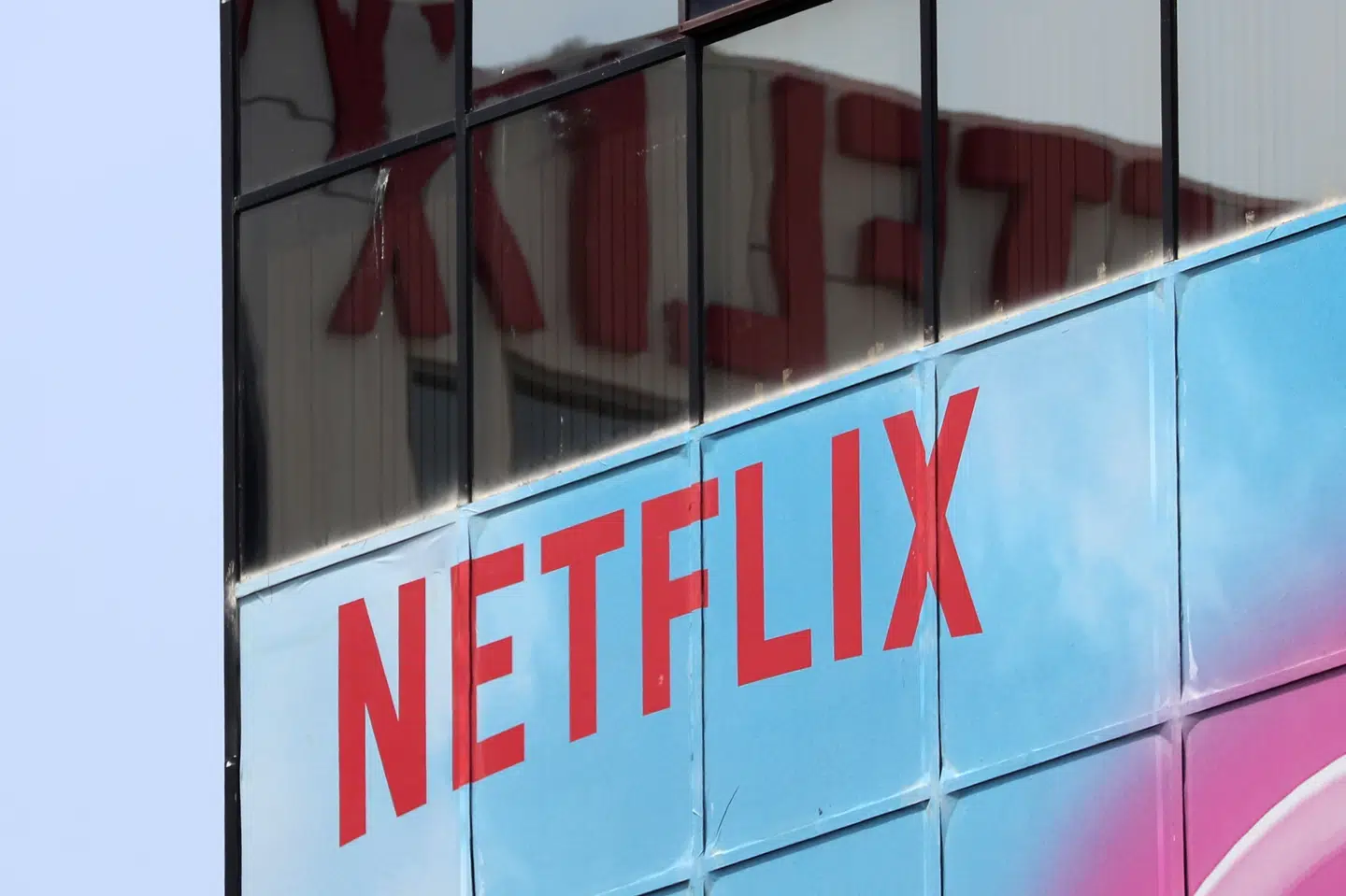 I sidste kvartal af 2019 lykkedes det streaminggiganten Netflix at få flere end otte millioner nye abonnenter. Det er en del flere end ventet. Lucy Nicholson/Reuters