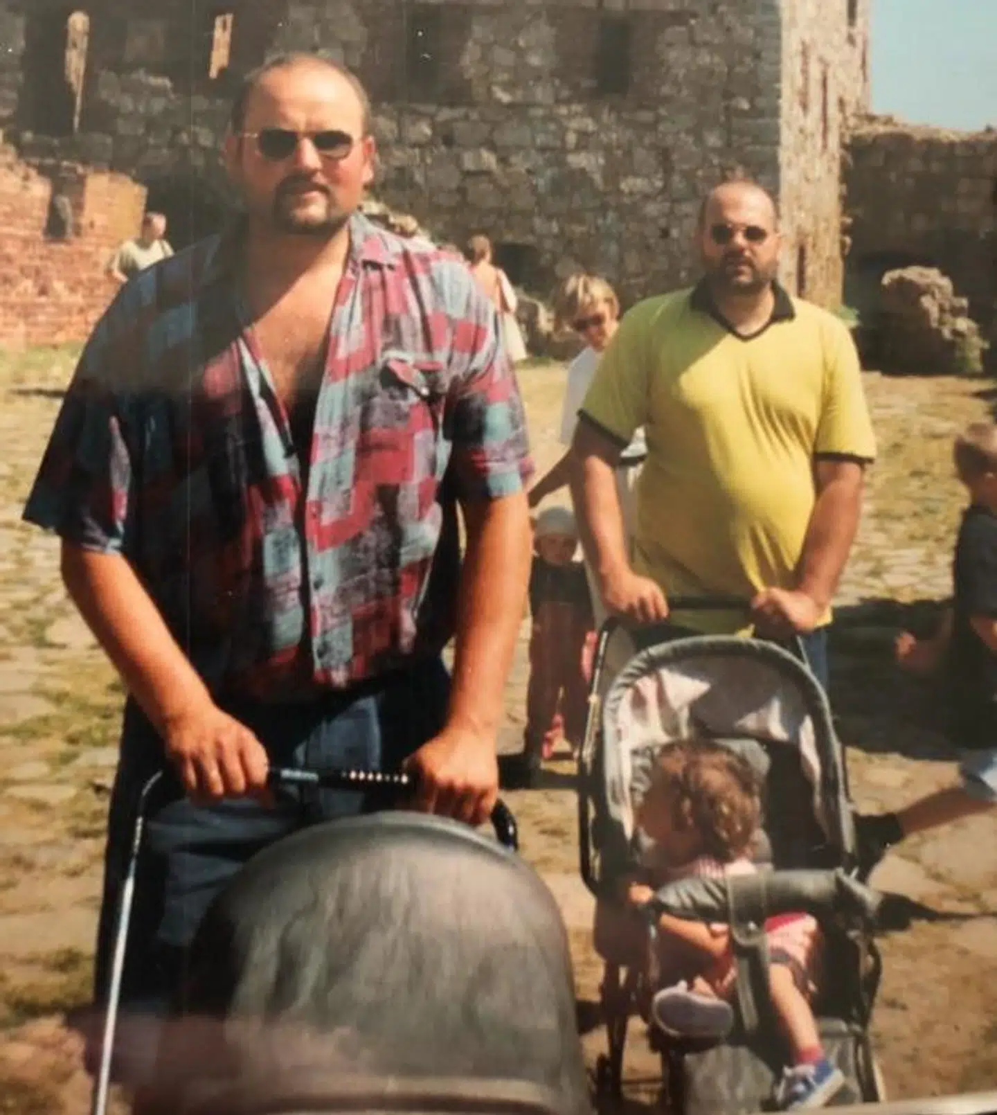 Tilbage i 2000 vejede Henrik Dam Hansen 130 kilo. Han besluttede sig for, at han skulle tabe sig, og derefter har den ene kilometer på cyklen taget den anden.