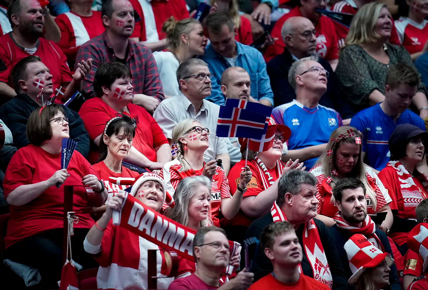 Danske og islandske fans er på samme side, når Island og Ungarn mødes i Malmö onsdag.