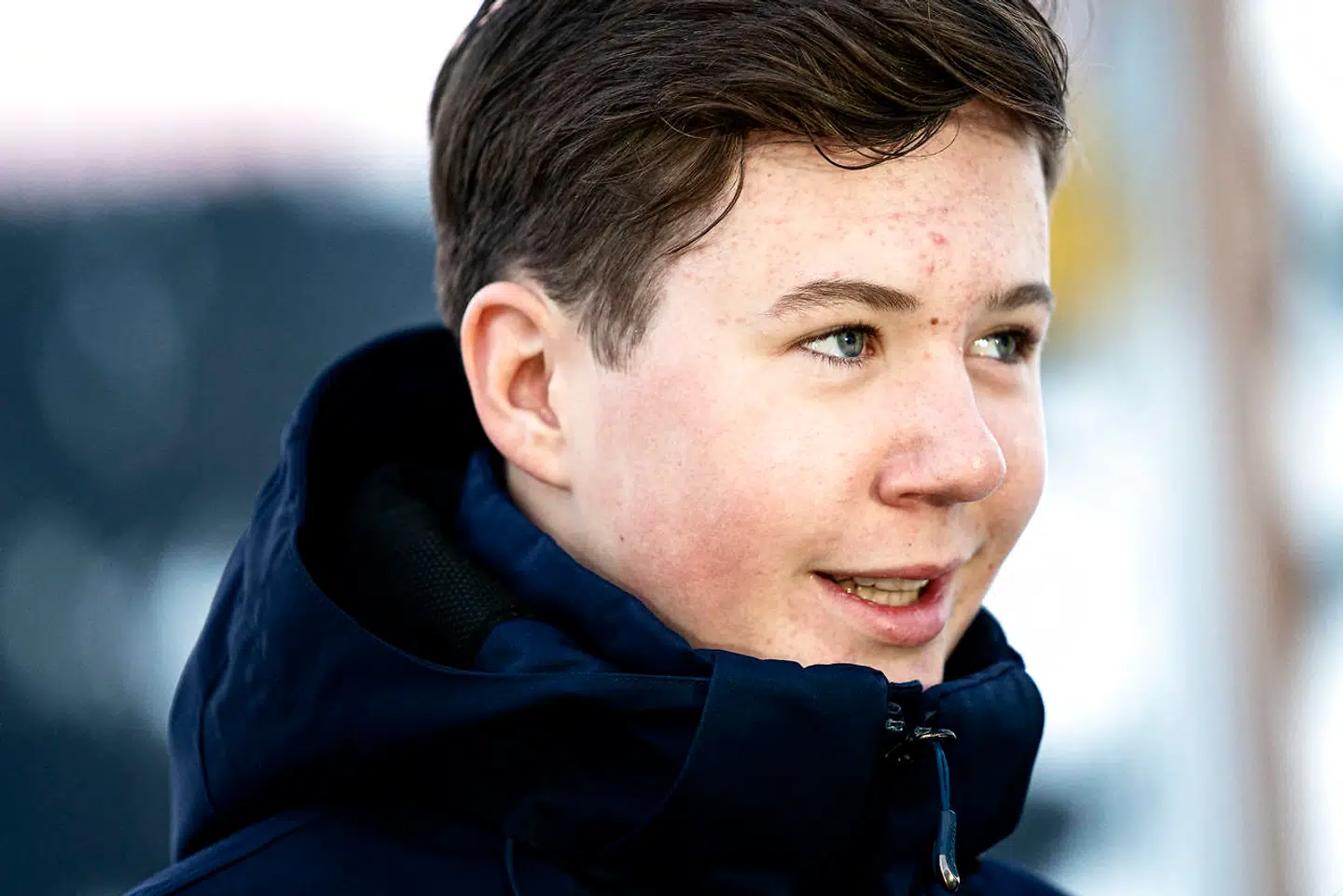Prins Christian har fået fjernet den tandbøjle, han har båret på tænderne i knap to år.