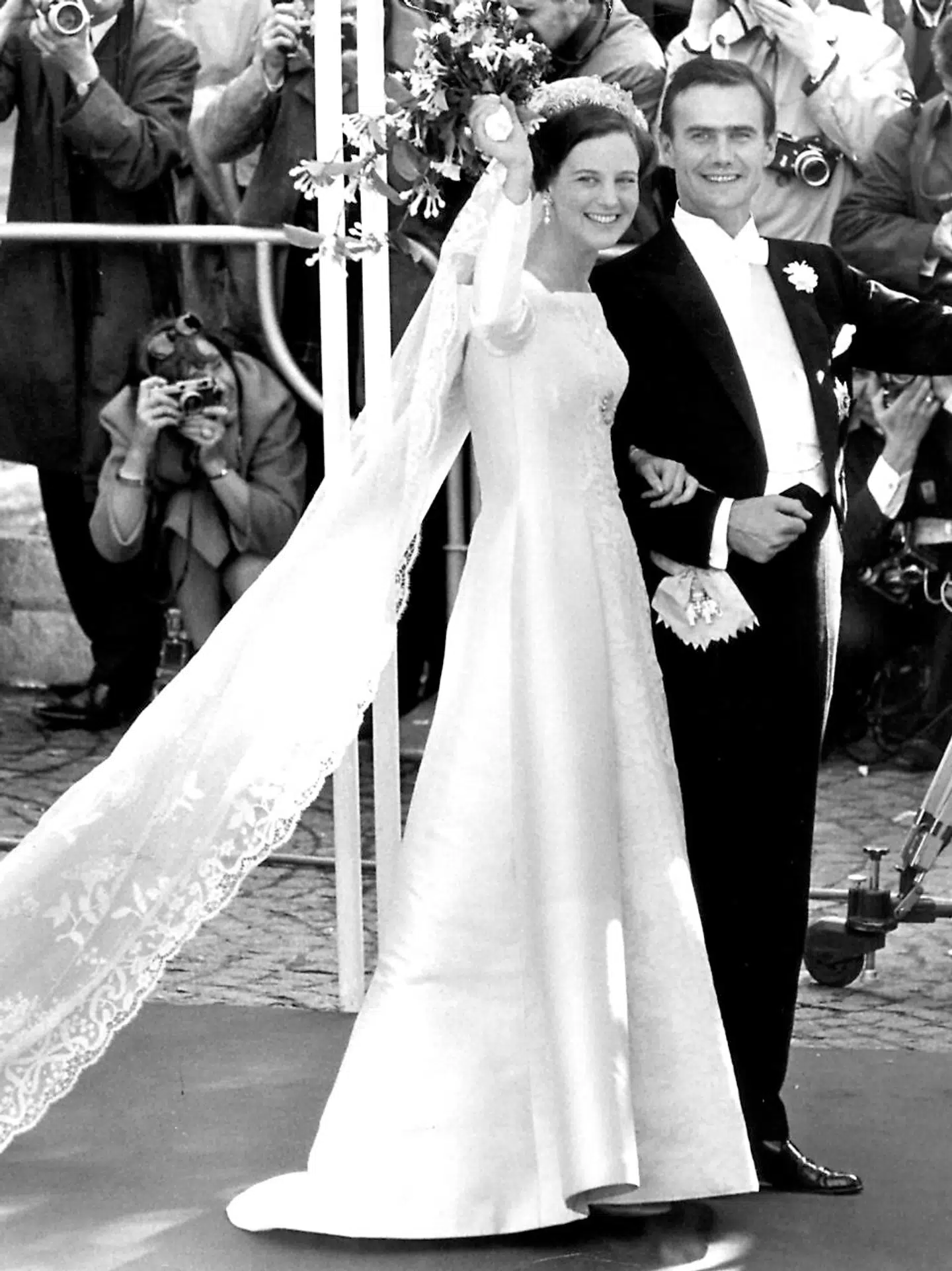 Smukt så det ud, da tronfølgeren, prinsesse Margrethe, fik sin Henrik.