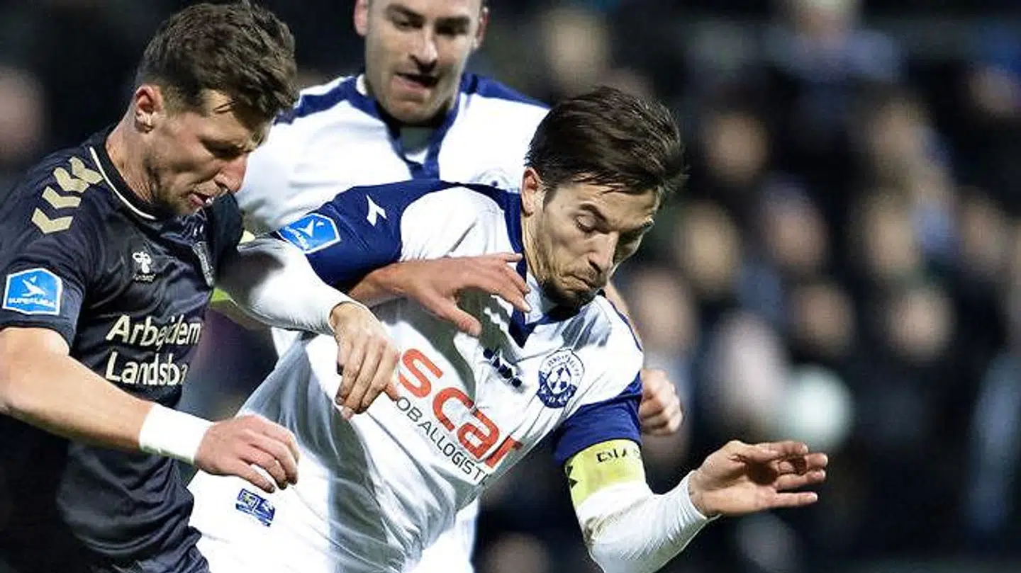 Alexander Juel Andersen skifter til OB.