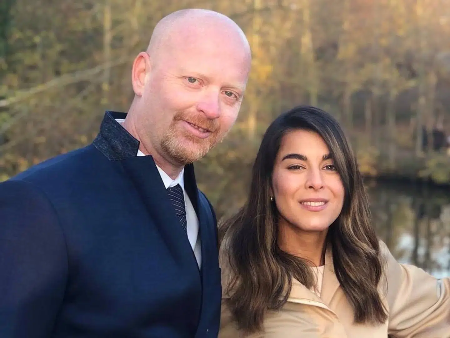 Henrik Berg med sin hustru Sanaz.