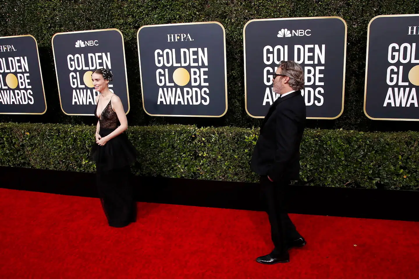 Joaquin Phoenix og Rooney Mara på den røde løber.