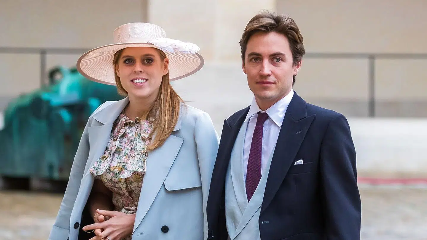 Den britiske prinsesse Beatrice ventes at gifte sig med sin forlovede Edoardo Mapelli Mozzi i maj eller juni, men hendes fars indblanding i Epstein-skandalen lægger en dæmper på festlighederne. (Arkivfotot)