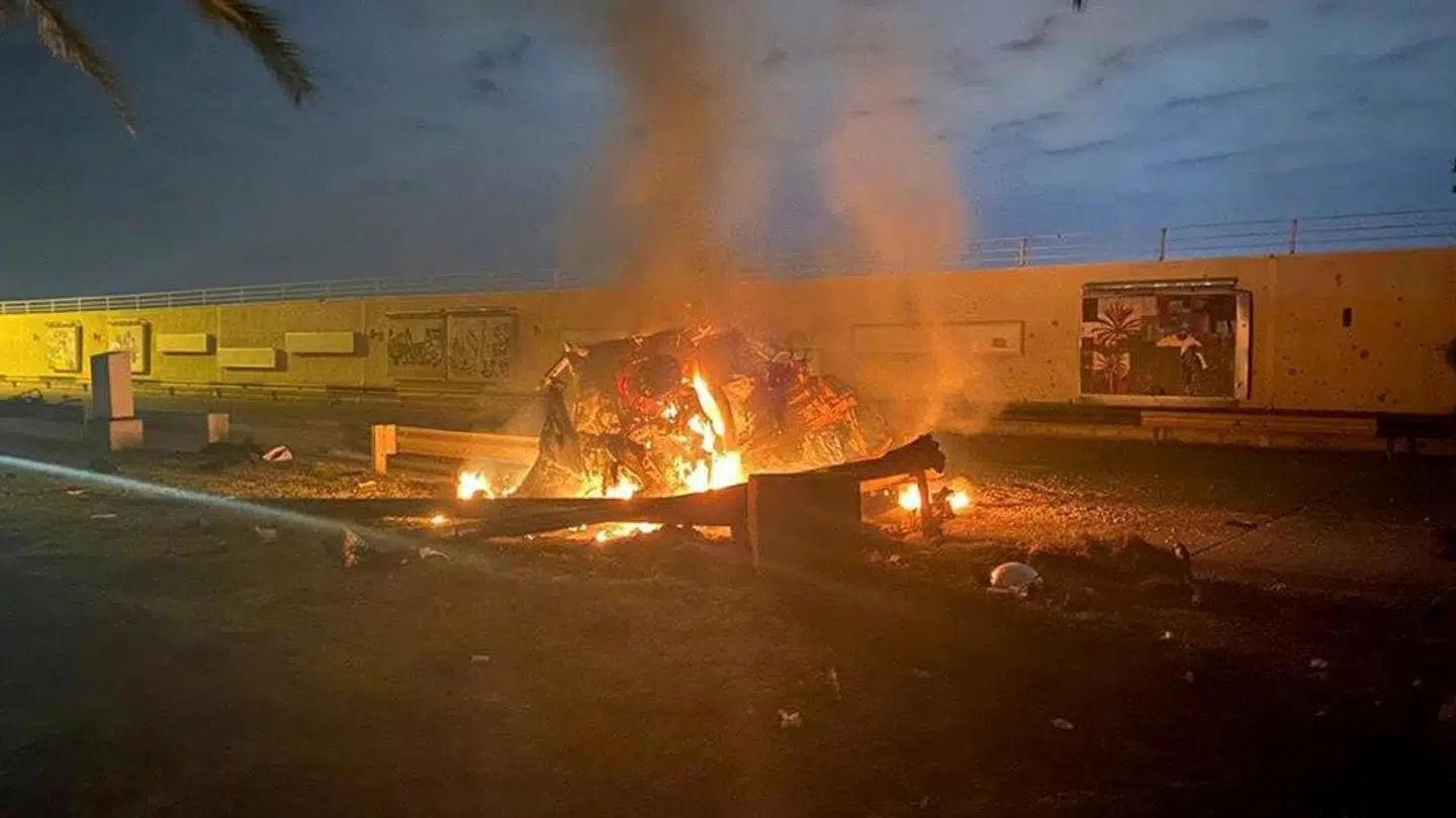 Her ses vragrester ved Bagdads internationale lufthavn efter angrebet på Soleimani 3. januar. Social Media/Reuters