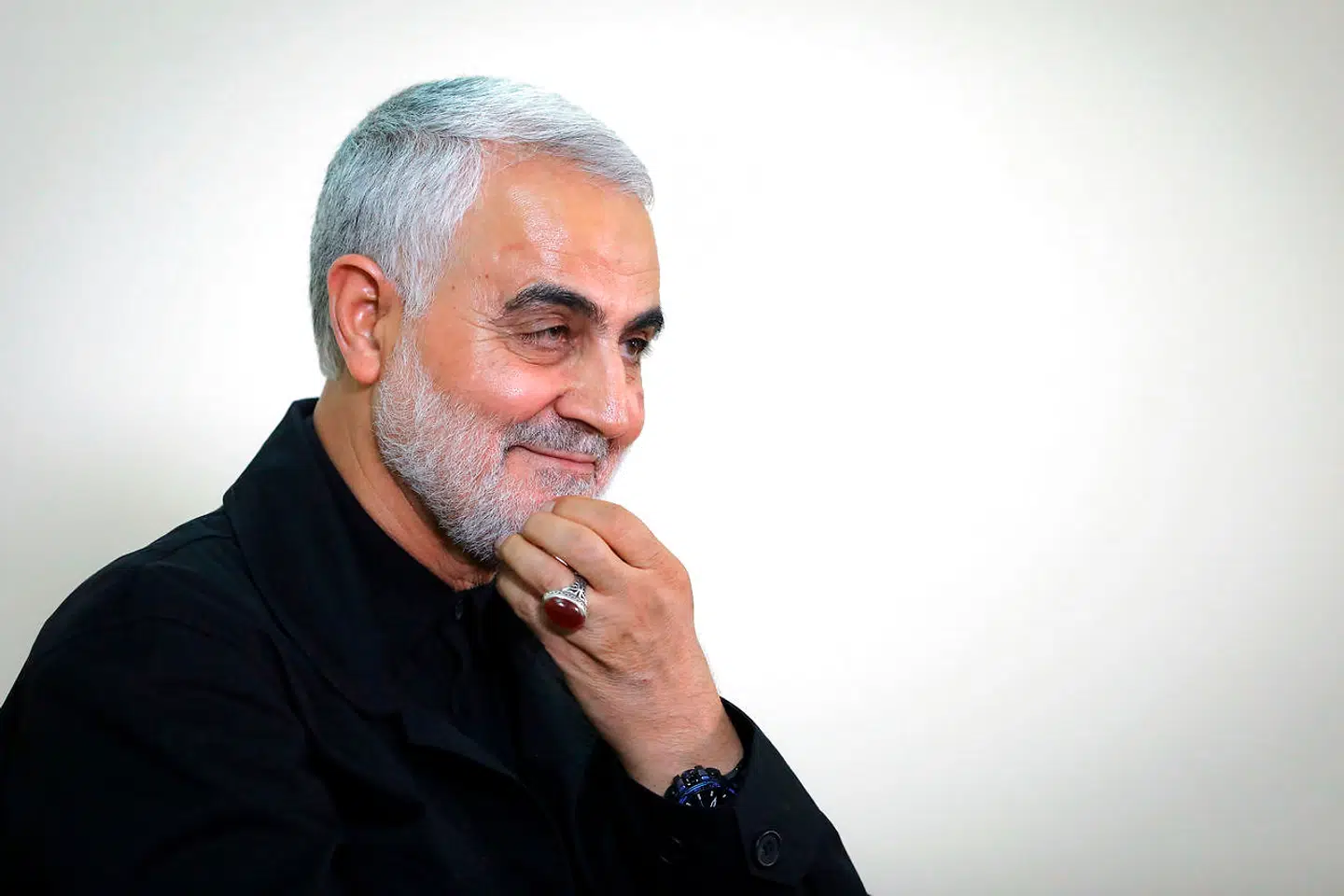 (FILES) A file handout photo taken on October 01, 2019 shows Qasem Soleimani, Iranian Revolutionary Guards Corps (IRGC) Major General and commander of the Quds Force, wearing his trademark ring during an interview with members of the Iranian leader's bureau in Tehran. - Top Iranian commander Qasem Soleimani was killed in a US strike on Baghdad's international airport on January 3, 2020, Iraq's powerful Hashed al-Shaabi paramilitary force has said, in a dramatic escalation of tensions between Washington and Tehran. (Photo by - / KHAMENEI.IR / AFP) / === RESTRICTED TO EDITORIAL USE - MANDATORY CREDIT "AFP PHOTO / HO / KHAMENEI.IR" - NO MARKETING NO ADVERTISING CAMPAIGNS - DISTRIBUTED AS A SERVICE TO CLIENTS ===