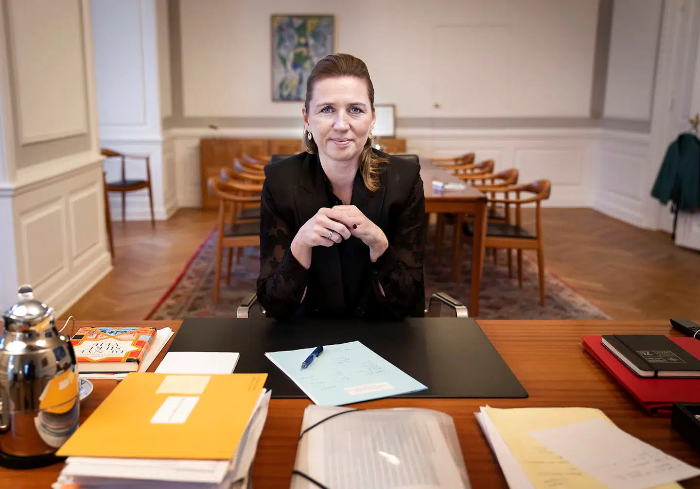 Danmark har fået en ny statsminister i 2019, hvor danskerne talte ganske meget om politik. Det talte Dronningen heller ikke om. Her ses statsminister Mette Frederiksen på sit nye kontor.