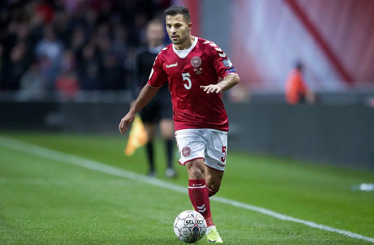 25-årige Riza Durmisi i kamp for Danmark.