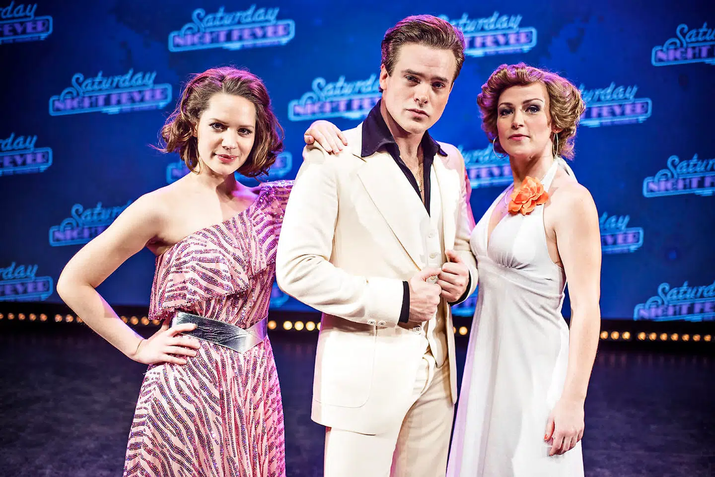 I 2017 har Silas Holst hovedrollen i musicalen 'Saturday Night Fever'.