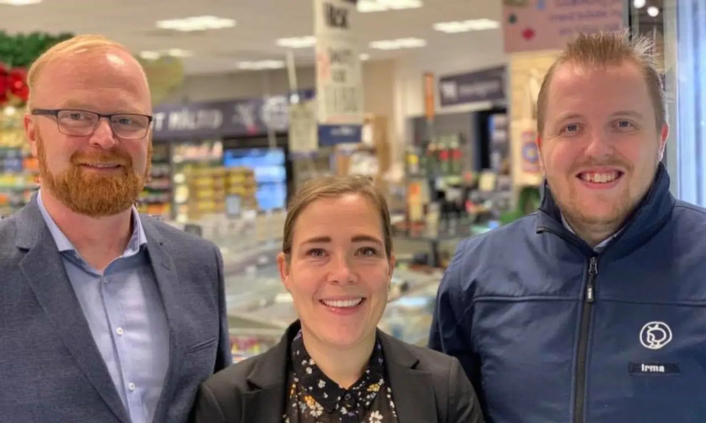 Jens Romundstad, Astrid Krag (S) og Claus Fuirendal. Foto: Facebook.