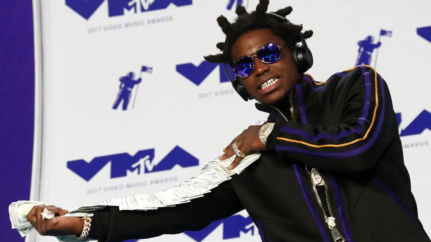 Kodak Black er blandt andet kendt for numre som 'Zeze', 'Tunnel Vision' og 'Pimpin Ain't Easy'.