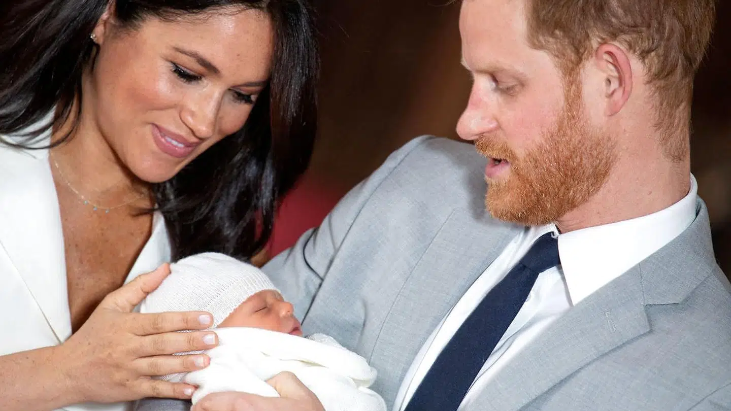 Det er første gang, at Meghan og Harry skal holde jul som en familie på tre. De fejrer dog ikke højtiden med dronningen.