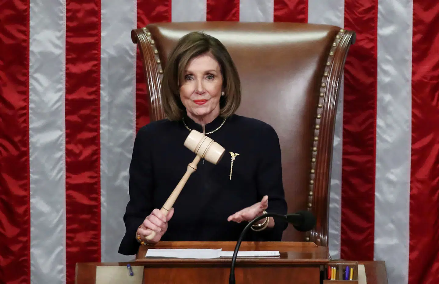 Nancy Pelosi svinger hammeren: 'Jeg er aldrig bange og jeg bliver sjældent nervøs.«