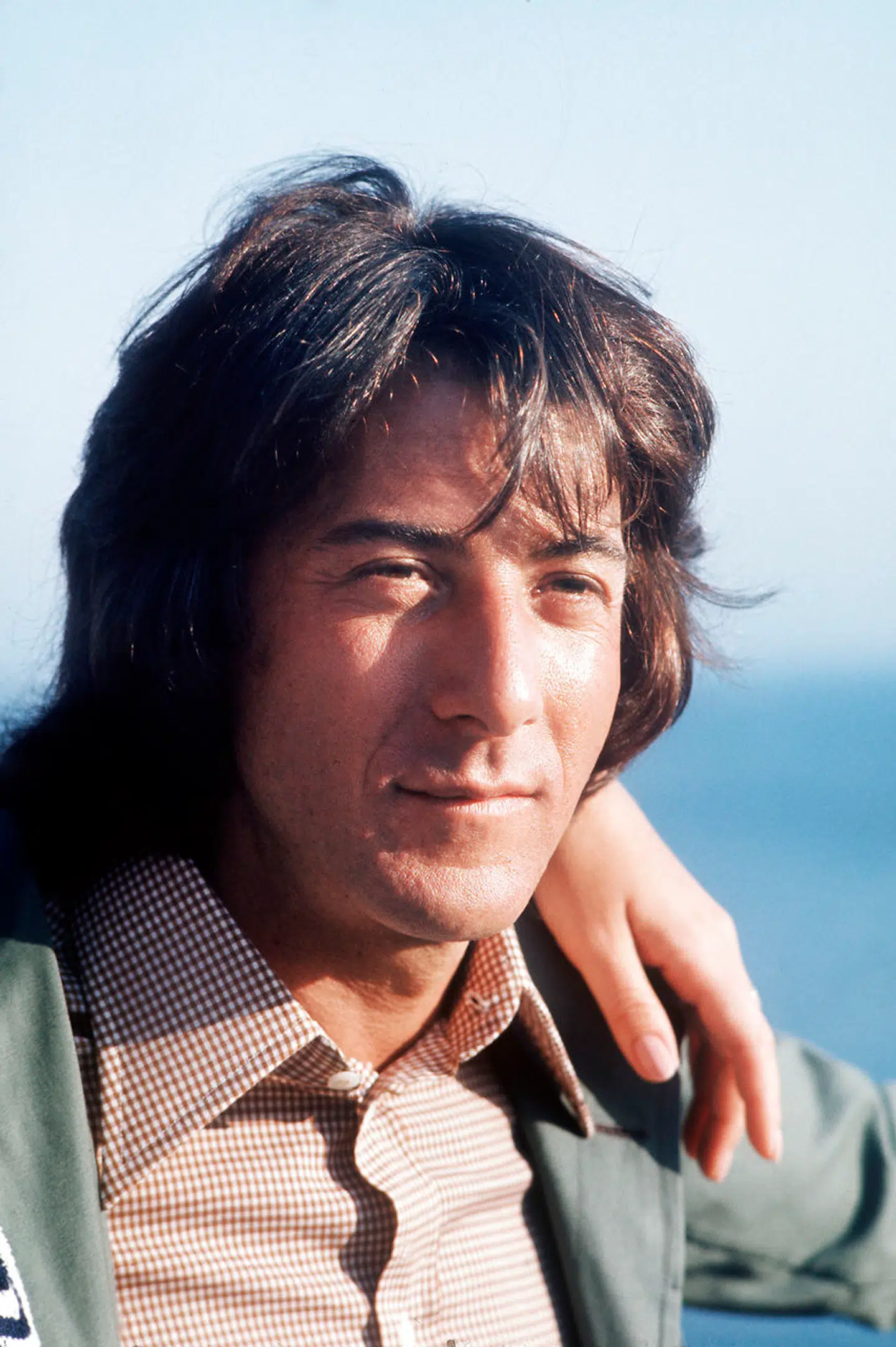 Dustin Hoffman var 29 år, da han spillede den unge studerende, der bliver forført af den modne Mrs. Robinson i filmen 'The Graduate'. I virkelighedens verden var Anne Bancroft, der spillede Mrs. Robinson, kun seks år ældre end Hoffman.