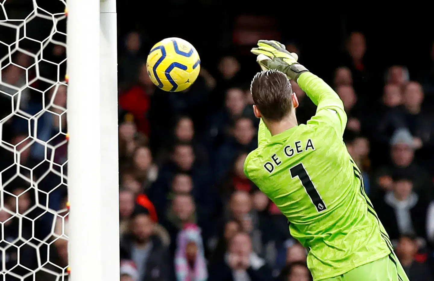 Soccer Football - Premier League - Watford v Manchester United - Vicarage Road, Watford, Britain - December 22, 2019 Manchester United's David de Gea in action as Watford's Ismaila Sarr scores their first goal REUTERS/David Klein EDITORIAL USE ONLY.No use with unauthorized audio, video, data, fixture lists, club/league logos or "live" services. Online in-match use limited to 75 images, no video emulation.No use in betting, games or single club/league/player publications. Please contact your account representative for further details.