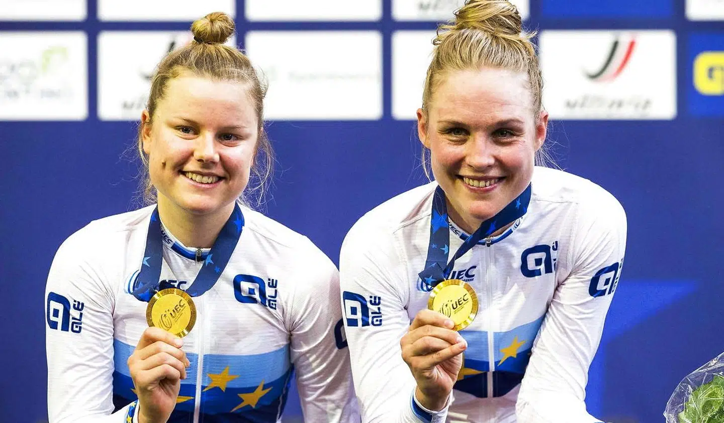 Amalie Dideriksen (tv.) og Julie Leth (th.)