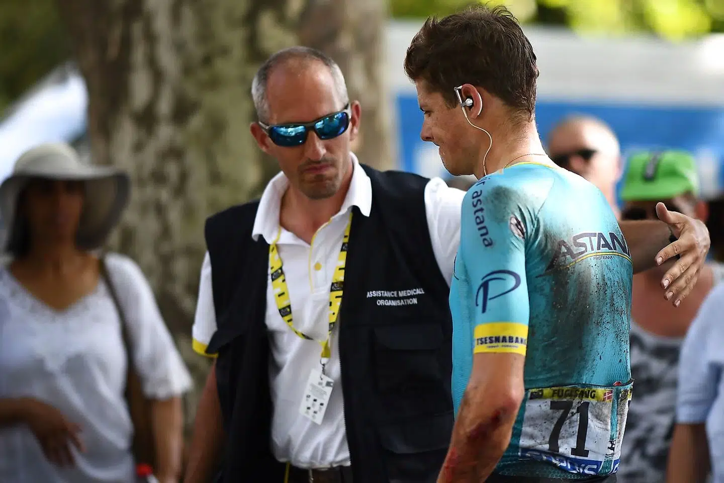 En af karrierens største nedture for Jakob Fuglsang: Han udgår af Tour de France 2019.