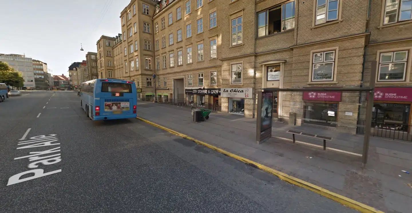 Det var her på Park Allé i Aarhus, at Claus Vitved og en kammerat fandt de to små børn efterladt.