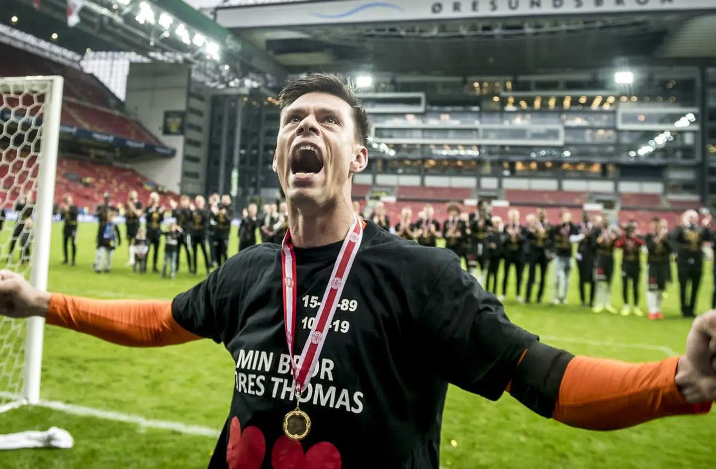 Jesper Hansen har stadig sin lillebror med på banen.