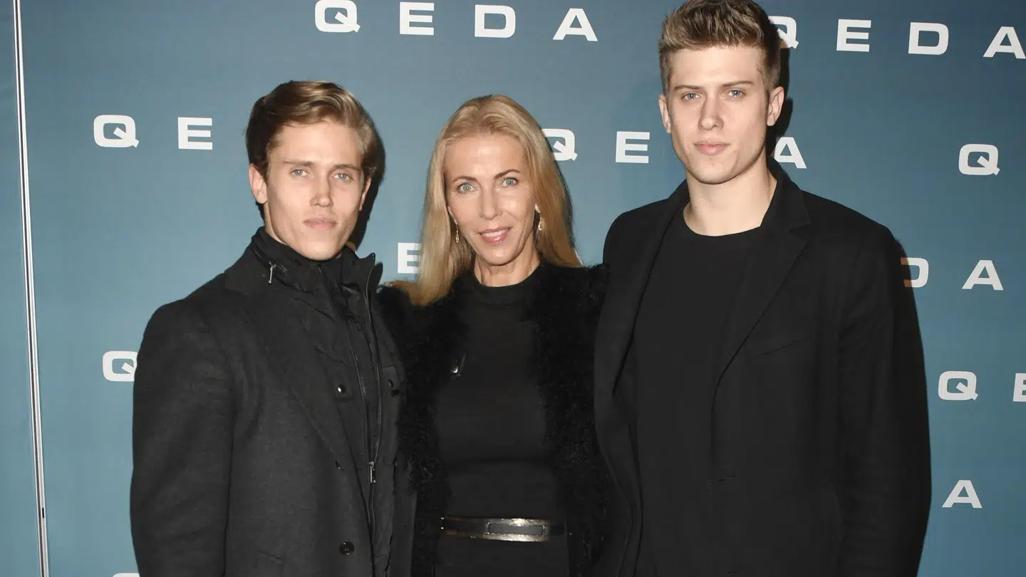 Den nu afdøde Henriette Zobel med sine to sønner, Alexander og Nicolai.