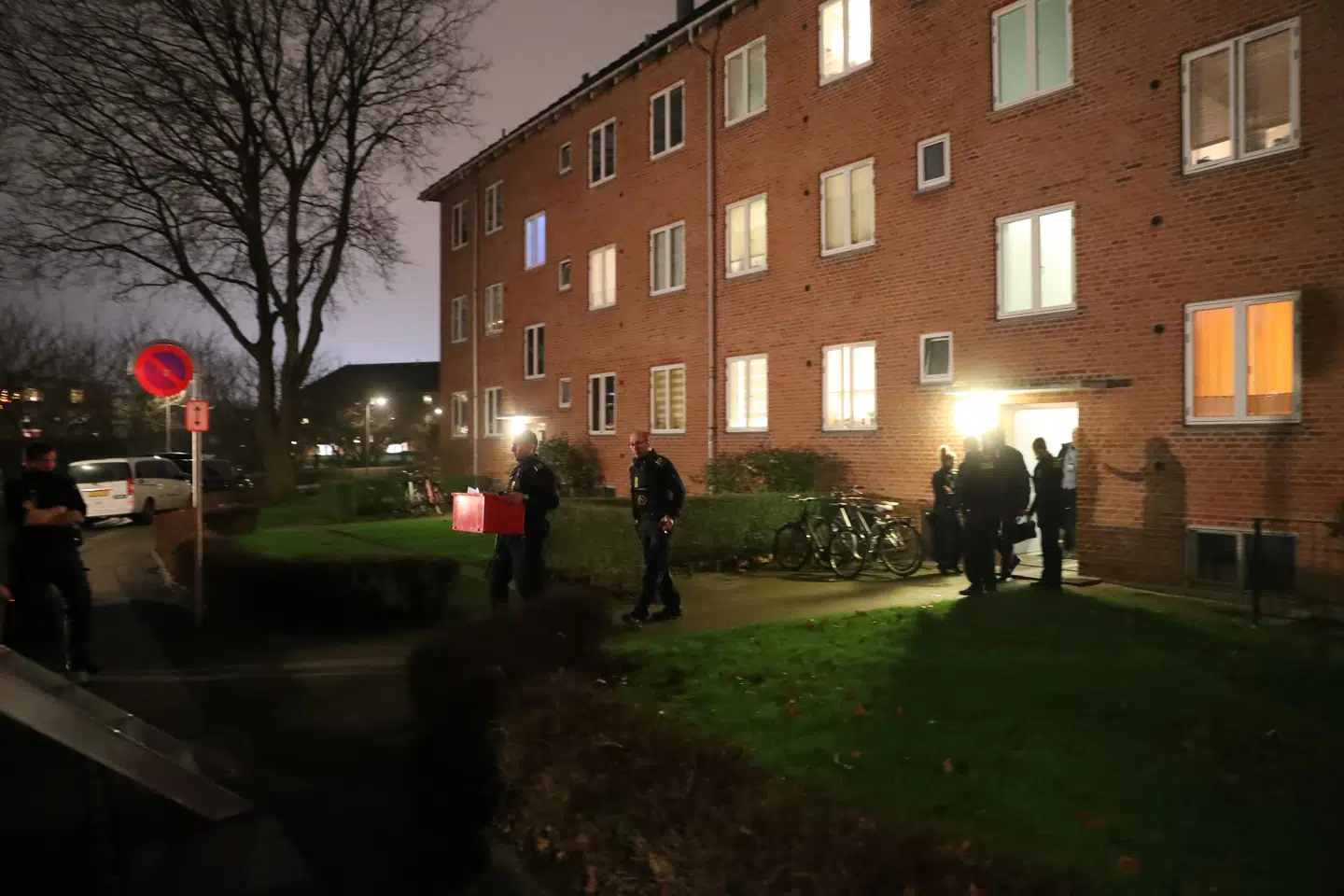 Ransagning af lejlighed i Herlev i forbindelse med terroraktionen onsdag.