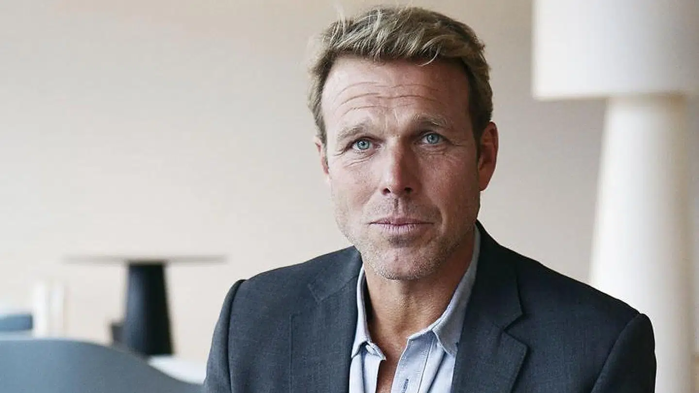 Mikkel Beha Erichsen har rigeligt at se til, selvom han ikke er ude og sejle.