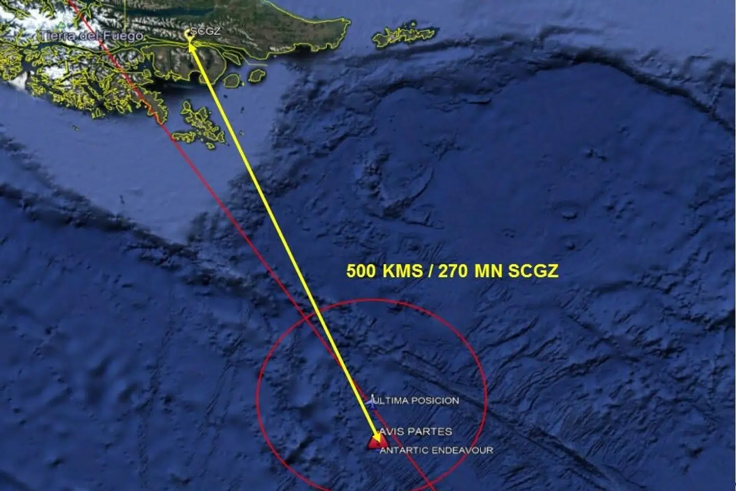 Satellit-foto af område i Drakestrædet, hvor Chiles luftvåben har fundet vraget af et militært transportfly, som styrtede ned mandag med 38 om bord. Det 1000 kilometer brede farvand mellem den sydlige del af Sydamerika ved Kap Horn, Chile og Antarktis er opkaldt efter Francis Drake. Fuerza Aerea De Chile/Reuters