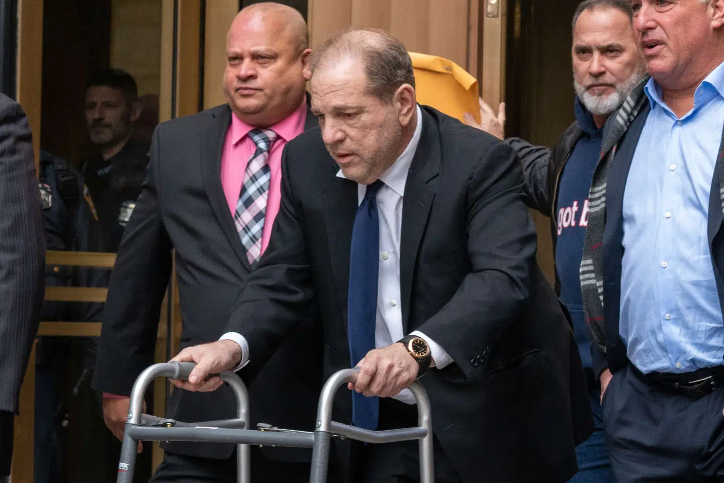 Harvey Weinstein og bestyrelsen fra hans fallitramte filmstudium er nået til enighed om et forlig med snesevis af kvinder, som har beskyldt den tidligere Hollywood-producer for seksuelle overgreb. Forliget er på et foreløbigt beløb på på 25 millioner dollar (op mod 168 millioner kroner). Det skriver The New York Times. David Dee Delgado/Ritzau Scanpix