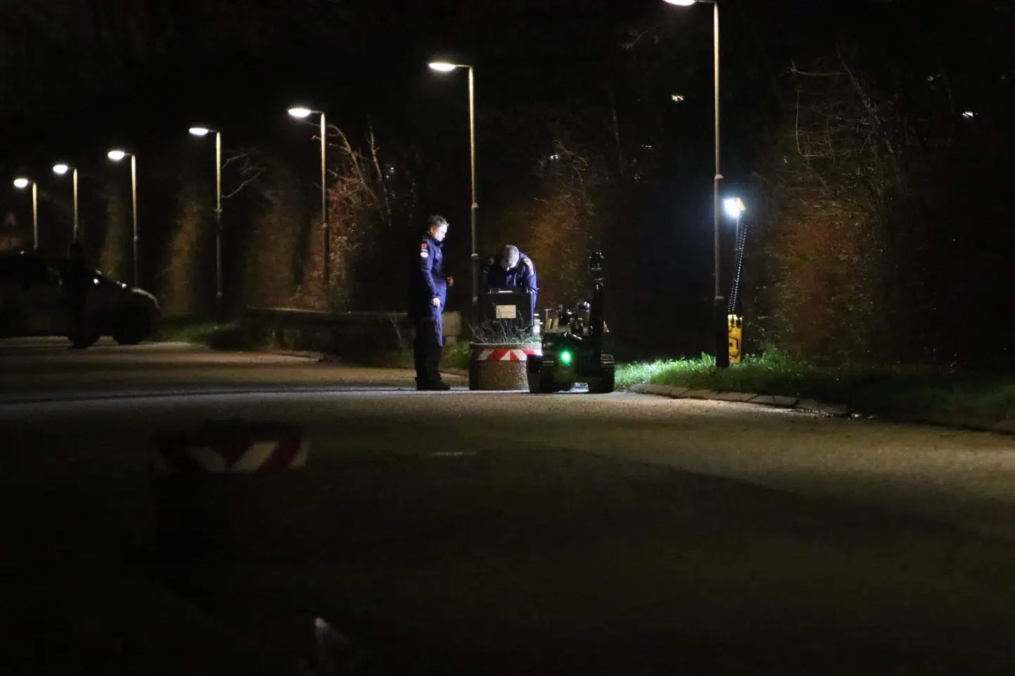 Forsvarets bomberobot Rulle-Marie var onsdag aften på arbejde i Greve i forbindelse med en aktion, hvor omkring 20 er anholdt og flere sigtes for terror. Unknown/Ritzau Scanpix