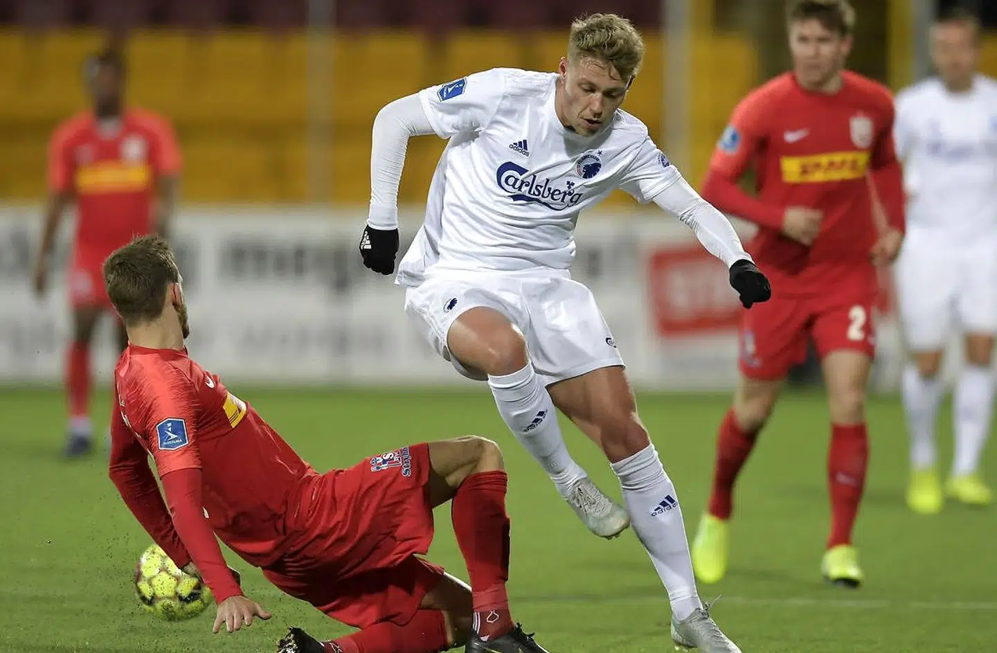Viktor Fischer og FCK vandt en kneben sejr i Farum.