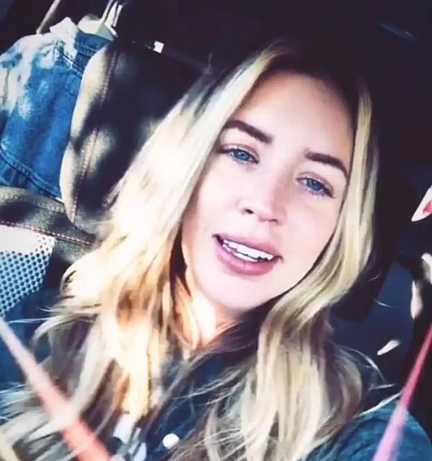 En træt og grådkvalt Kylie Rae Harris postede en video fra sin køretur gennem New Mexico få timer før, hun blev dræbt i en trafikullykke.