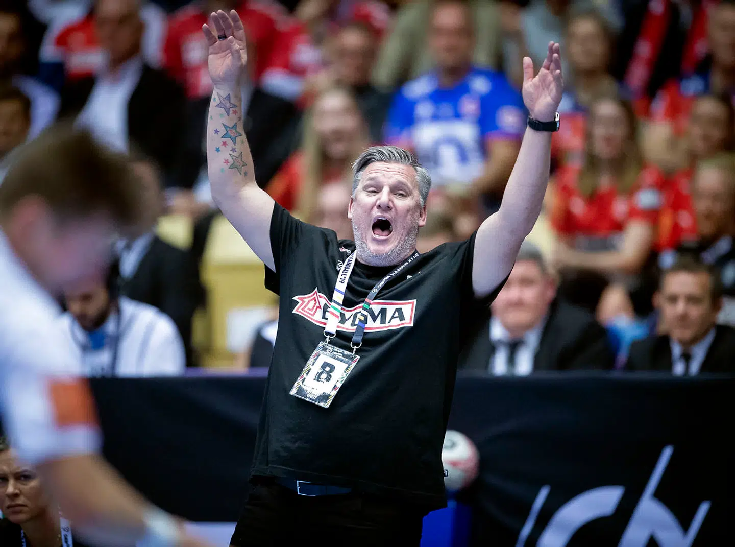 Nikolaj Jacobsens stemme kan godt være lidt rusten efter en kamp.