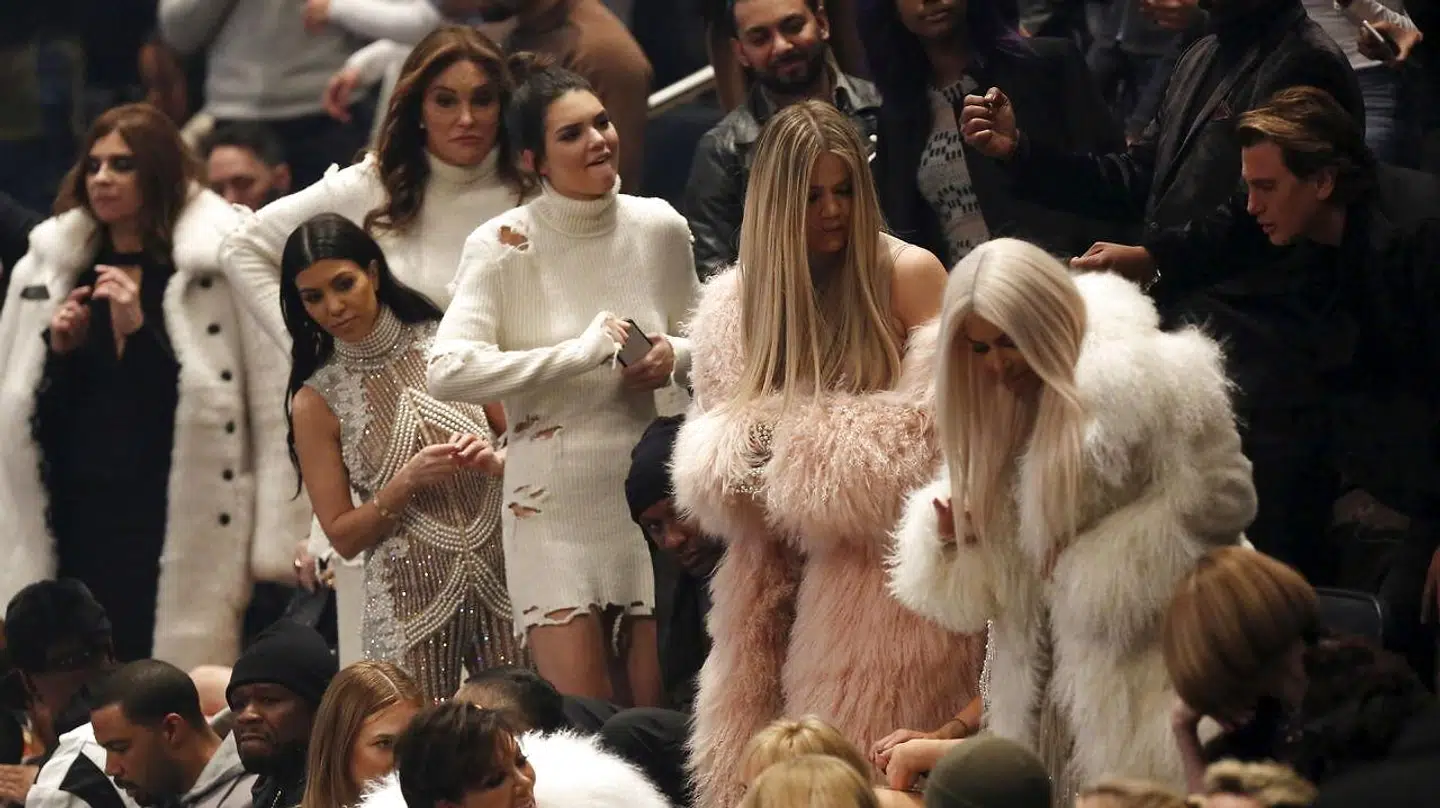 Her er en af de få gange, man har set Caitlyn Jenner og Khloé Kardashian sammen, efter deres problemer startede. Det var ved Kanye Wests modeshow i 2016.