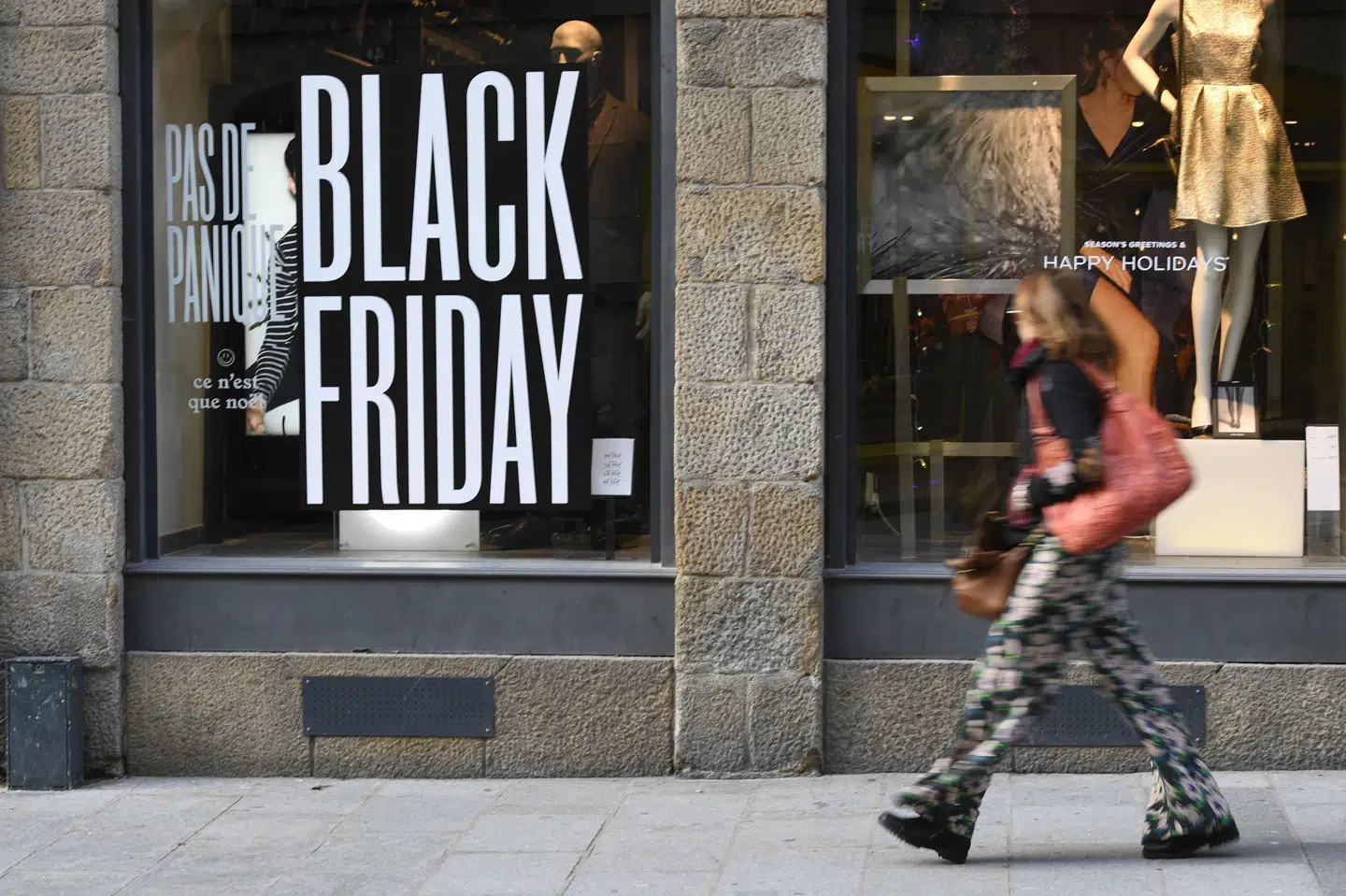 Frankrigs miljøminister, Elisabeth Bron, har tidligere på ugen advaret mod, at shoppedagen black friday kan få folk til at købe ting, som de ikke har brug for. (Arkivfoto). Damien Meyer/Ritzau Scanpix