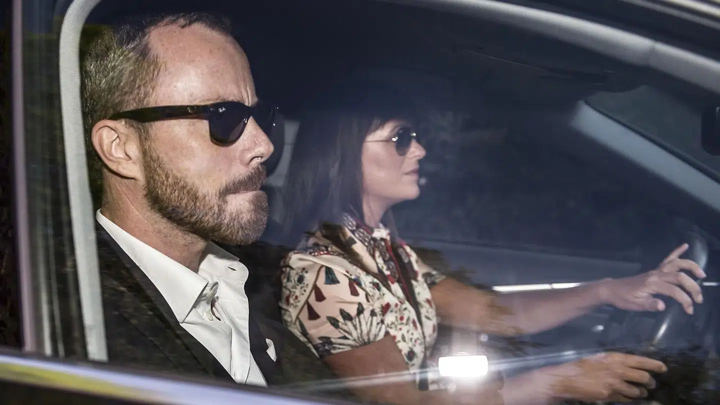 Jakob Ellemann-Jensen og Sophie Løhde kritiserere regeringen for at ansætte for mange af deres egne og for at undvige kritiske spørgsmål fra pressen.