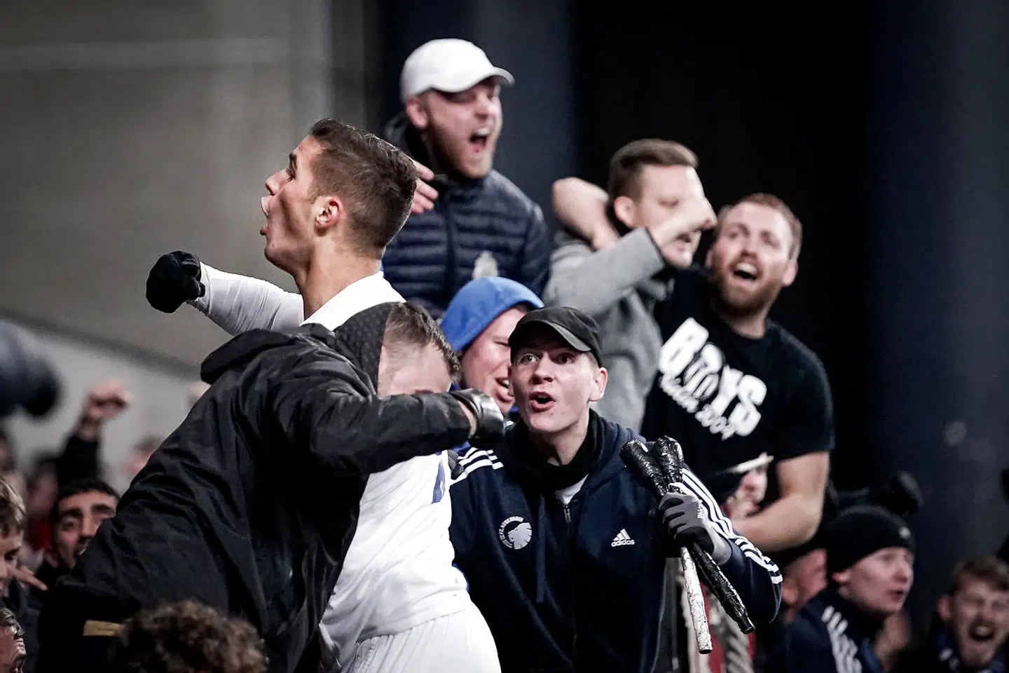 FC Københavns Pieros Sotiriou fejrer sit mål til 2-1 med tilskuerne under Superliga kampen mellem FCK og HIK i Parken i København, søndag den 24. november 2019.. (Foto: Niels Christian Vilmann/Ritzau Scanpix)