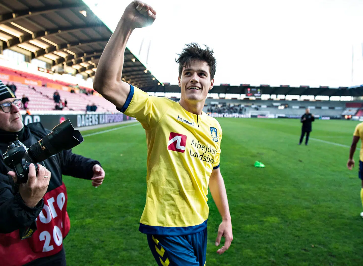 FC Midtjylland - Brøndby IF , DBU-Pokalen semifinale, MCH-Arena, Herning, 4.maj : Brøndbys Christian Nørgaard scorede sejrsmålet til 2-1 i kampens overtid, her jubler han efter kampen (foto: Henning Bagger / Scanpix 2017)