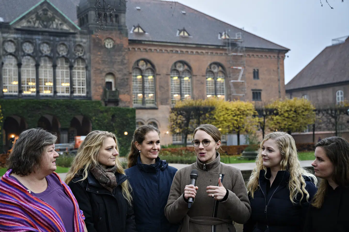 Miljøminister, Lea Wermelin (S), præsenterede fredag en ny stramning på brugen af bidræbermidlet neonikotinoider. Philip Davali/Ritzau Scanpix