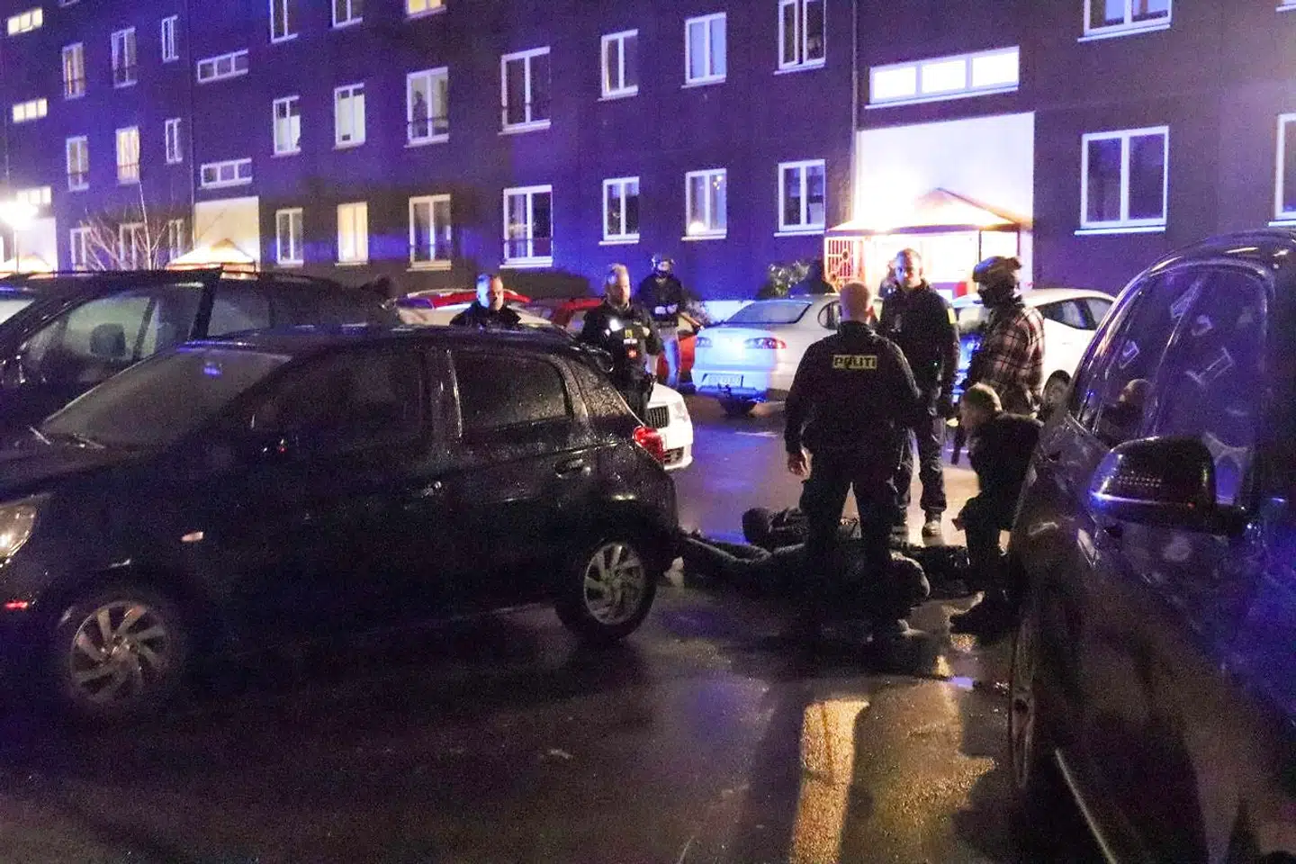 Politiet er torsdag aften talstærkt til stede i Herlev. Københavns Vestegns Politi vil kun oplyse, at man er i gang med en politiaktion.