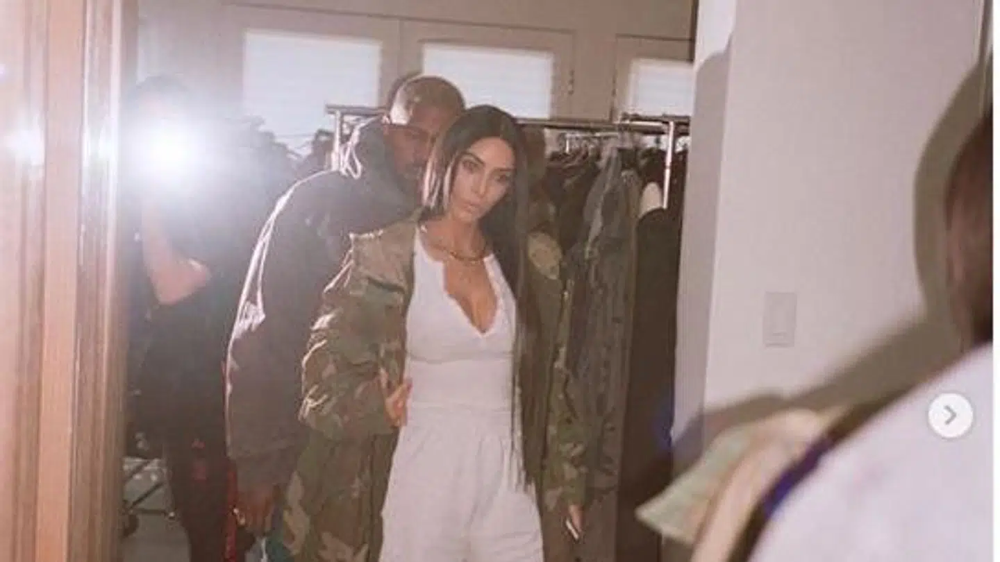 Kim Kardashian elsker stadig Kanye West.