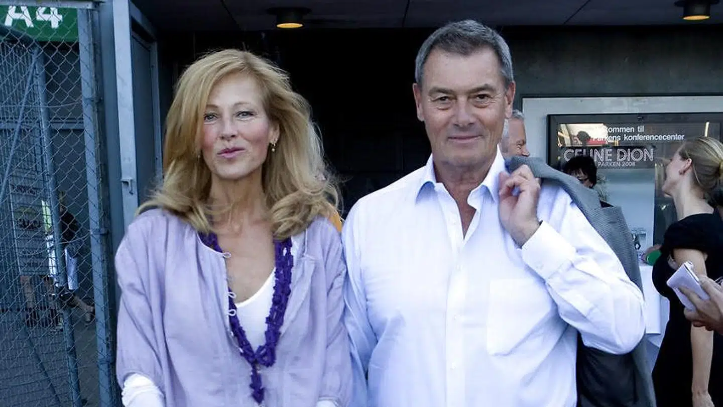 Asger Aamund har i mere end 30 år dannet par med Oliver Bjerrehus' mor Suzanne Bjerrehus.