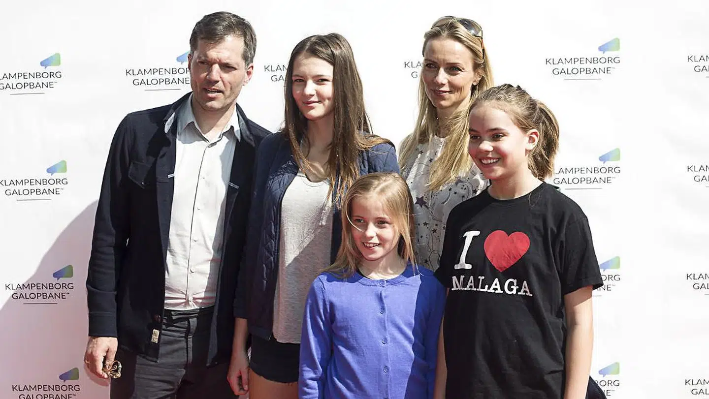 Malou Aamund er gift med journalisten Mikael Bertelsen. Sammen har parret tre døtre.