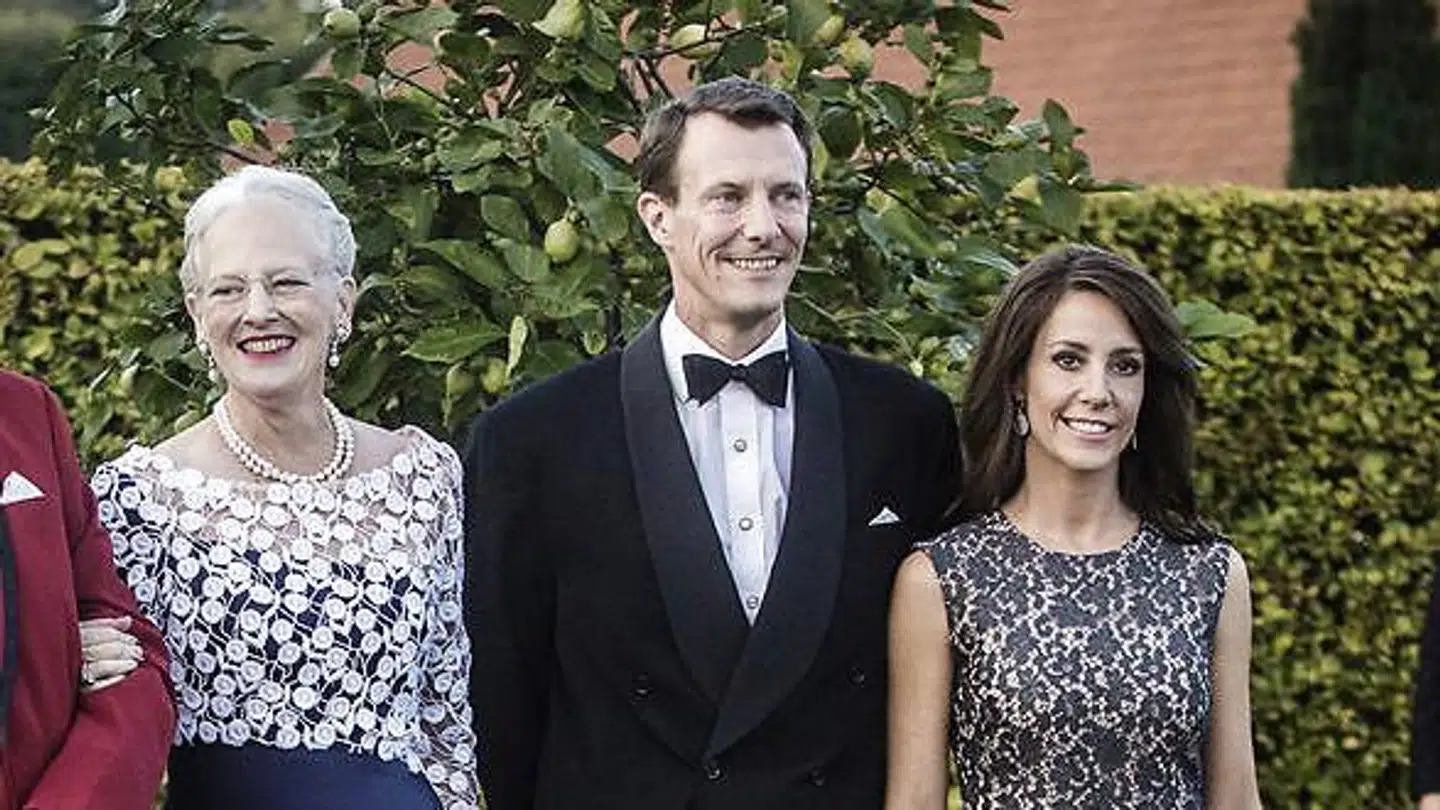 Dronningen bakker op om prins Joachim.