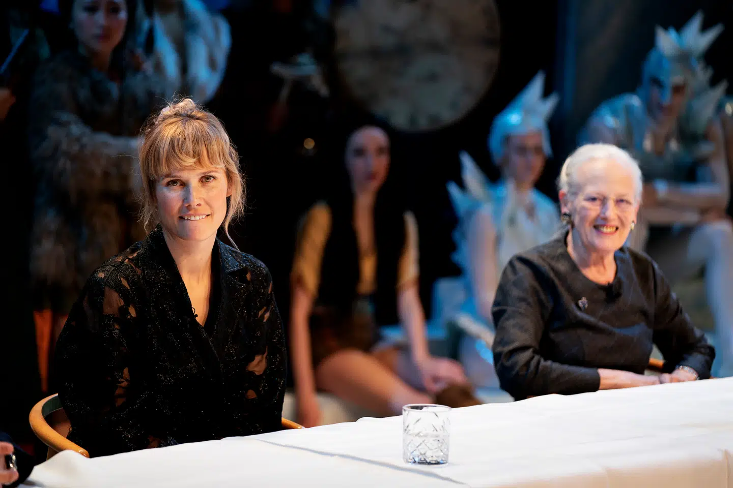 Dronning Margrethe og Oh Land afholder pressemøde forbindelse med balletten Snedronningen i Tivoli tirsdag den 19. november 2019. Dronningen er scenograf på, og Oh Land har lavet musikken til forestillingen der har premiere den 1. december 2019 i Tivolis Koncertsal.