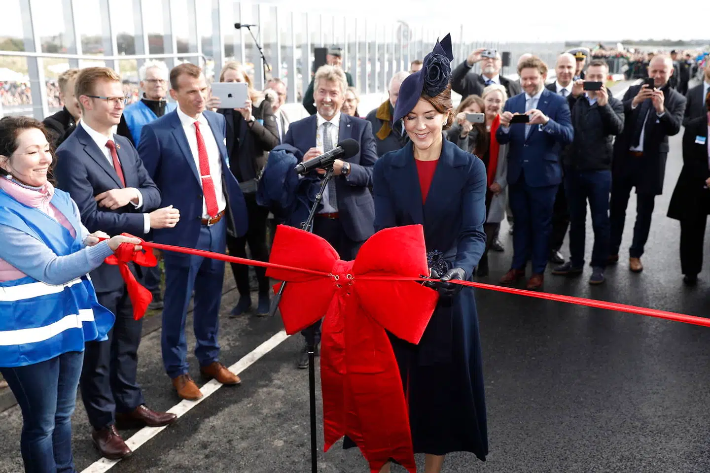 Den 28. september inviede Kronprinsesse Mary broen, der er opkaldt efter hende.