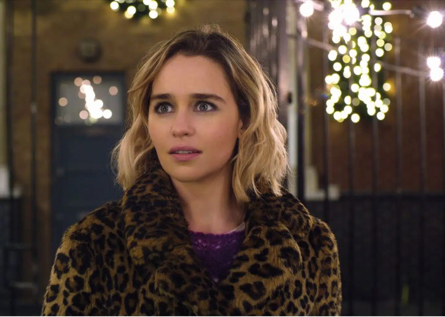 GOT-stjernen Emilia Clarke i rollen som Kate.